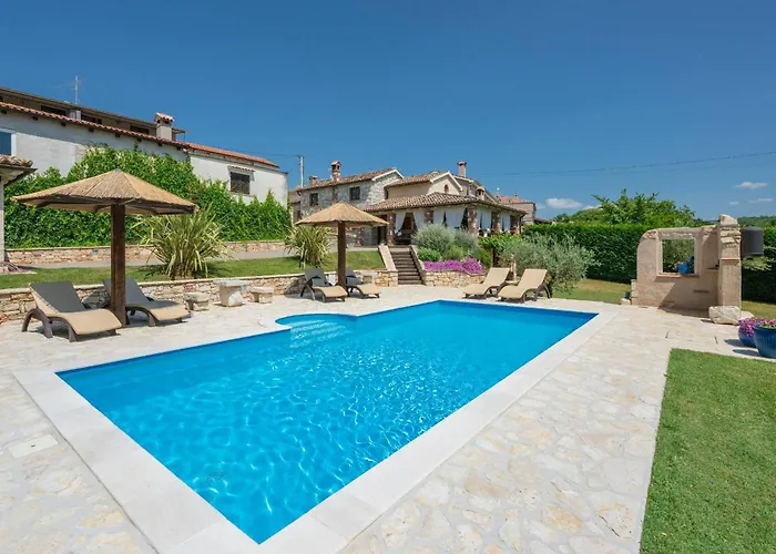 Vally Villa