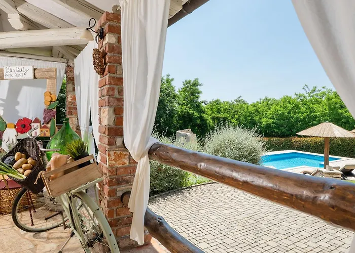 Villa Vally
