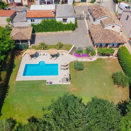 Villa Vally