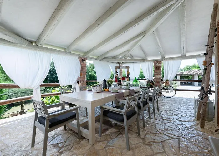 Villa Vally *